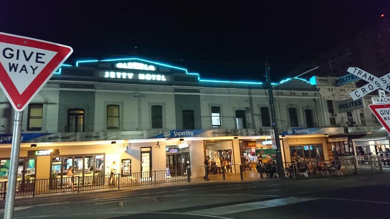 Glenelg Beach Gateway Studio Apartment Esterno foto