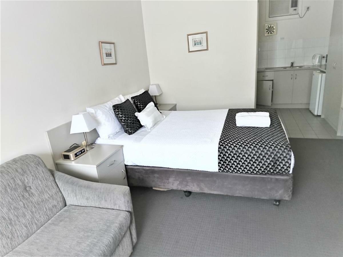 Glenelg Beach Gateway Studio Apartment Esterno foto