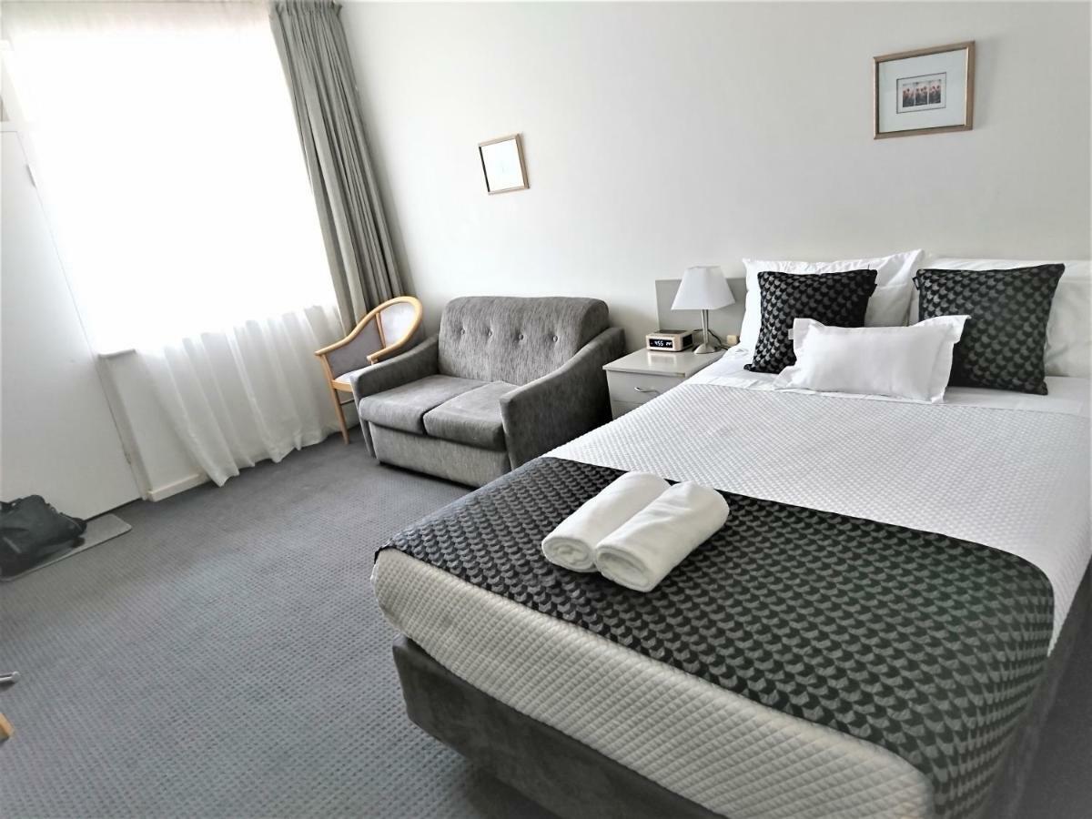 Glenelg Beach Gateway Studio Apartment Esterno foto