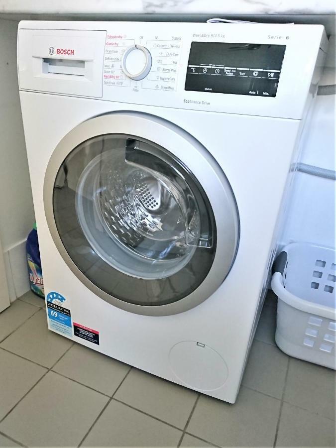 Glenelg Beach Gateway Studio Apartment Esterno foto